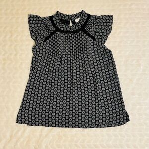 EUC- LOFT Black and White Patterned Blouse